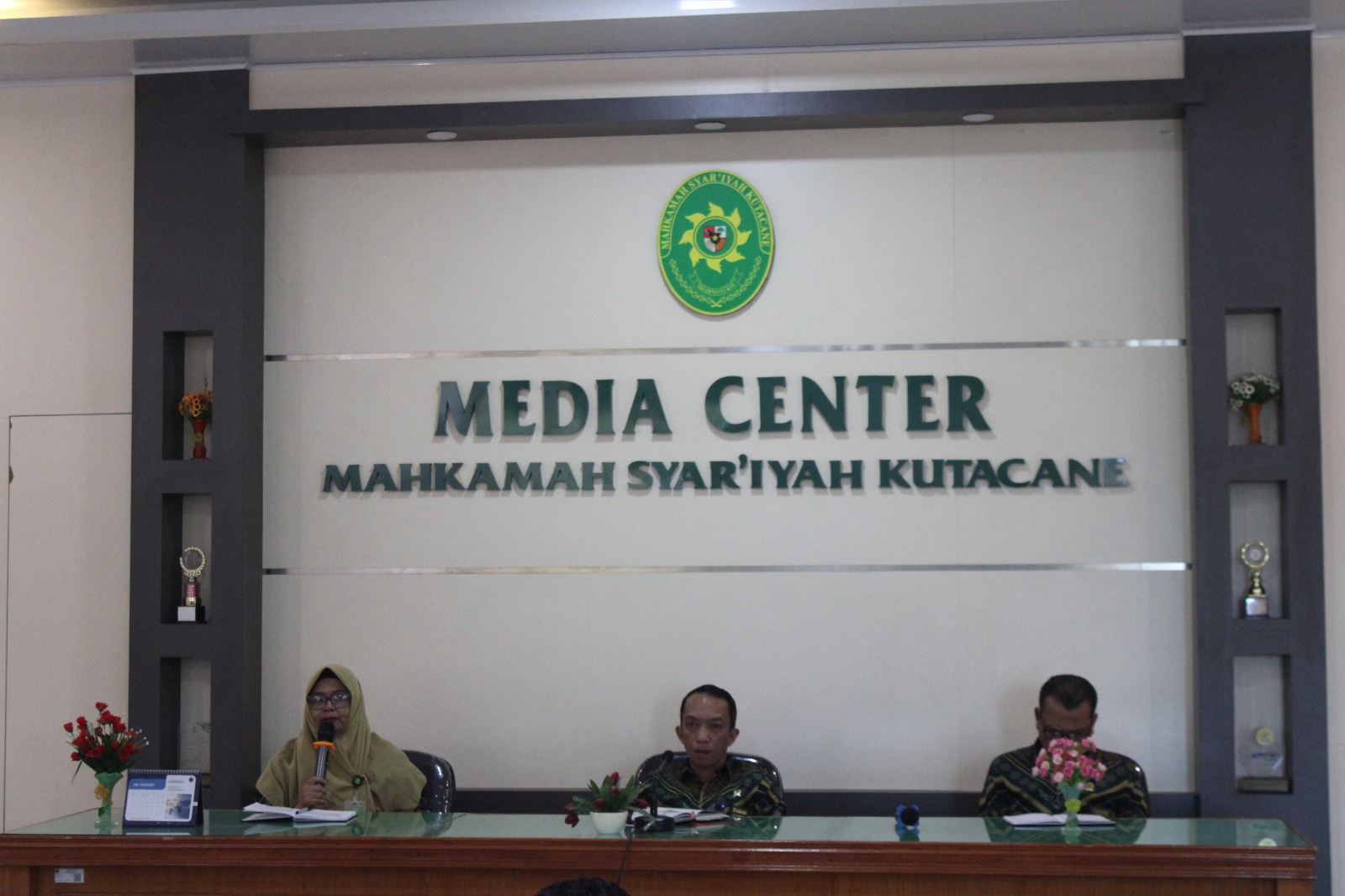 Mahkamah Syar’iyah Kutacane Gelar Monitoring dan Evaluasi Kinerja Bulan Juli 2026 Mahkamah Syar’iyah Kutacane Gelar Monitoring dan Evaluasi Kinerja Bulan Juli 2026